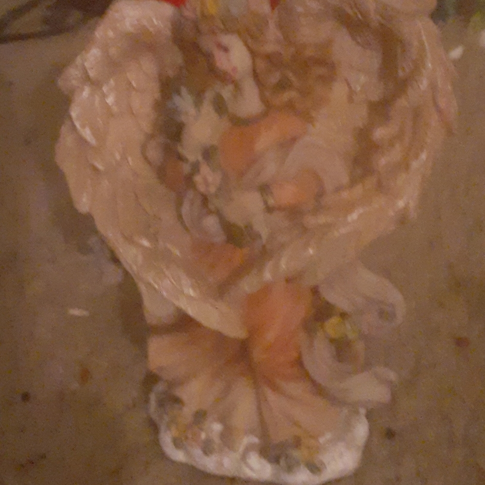 Angel figurine 5 inches tall